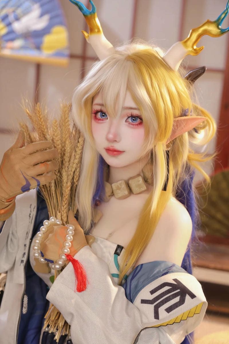 Avatar phong cách gái cosplay