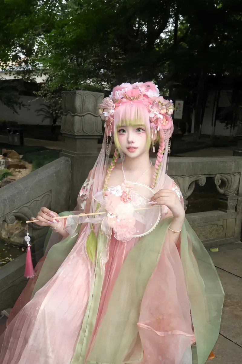 album cosplay luyến trụ