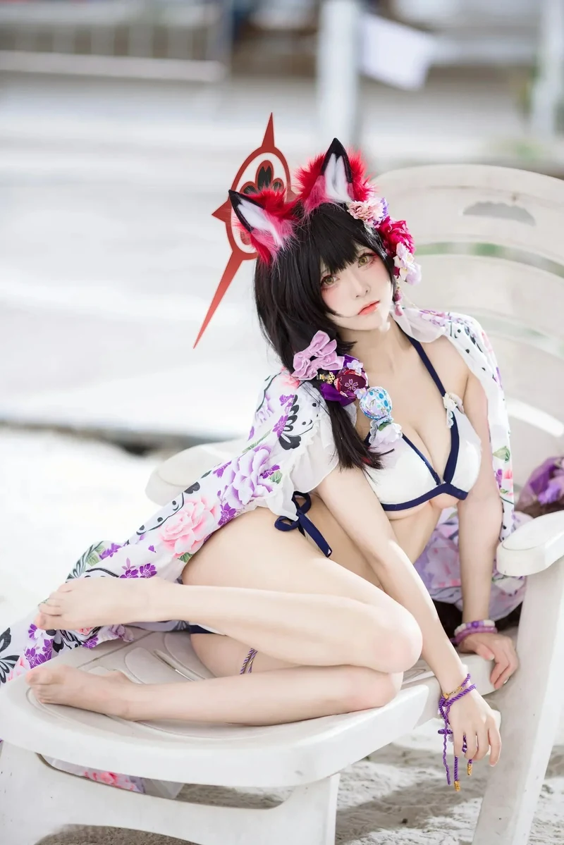 ảnh cosplay anime chân dài
