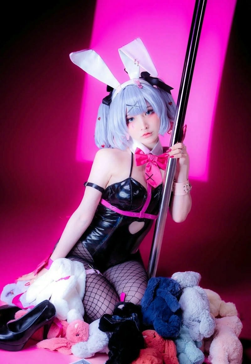 ảnh cosplay thỏ dâm