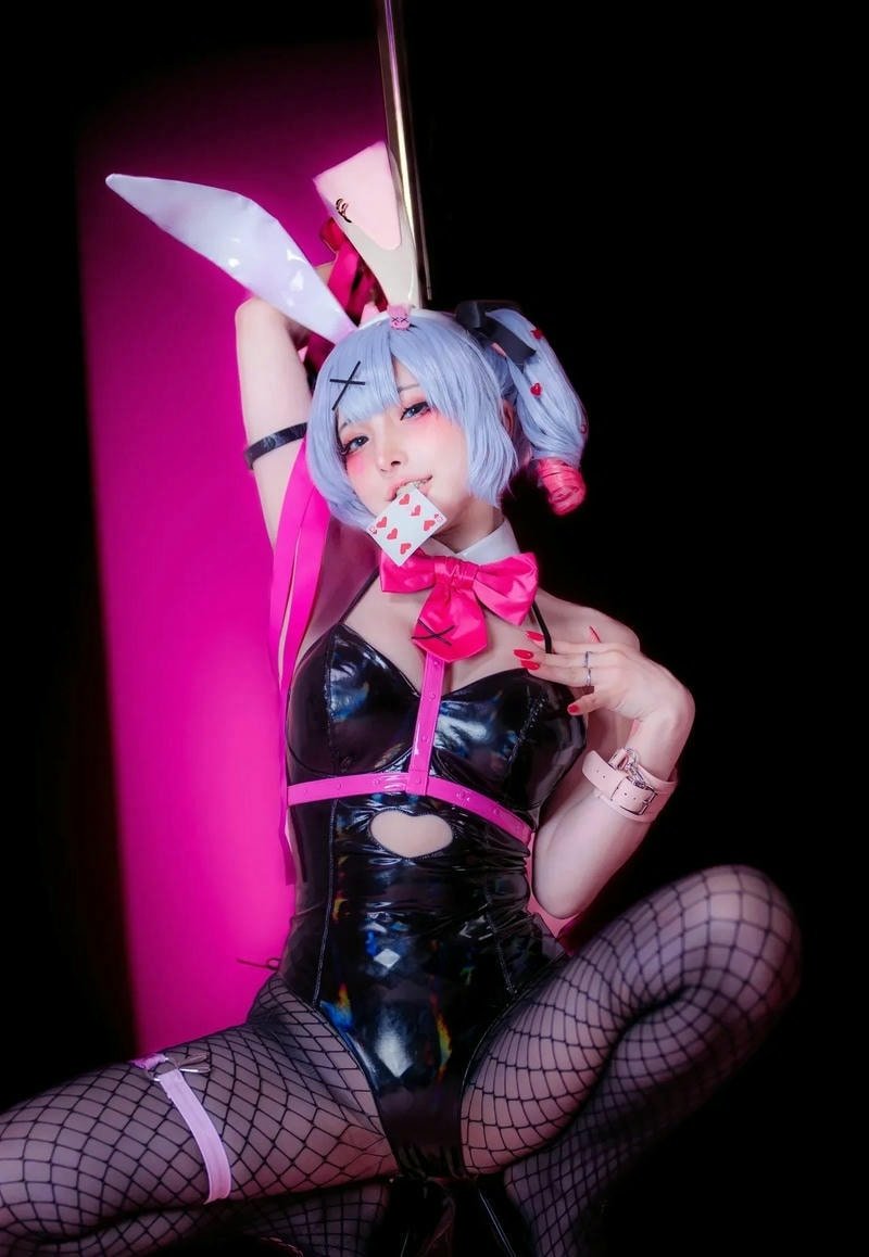ảnh cosplay thỏ nóng bỏng