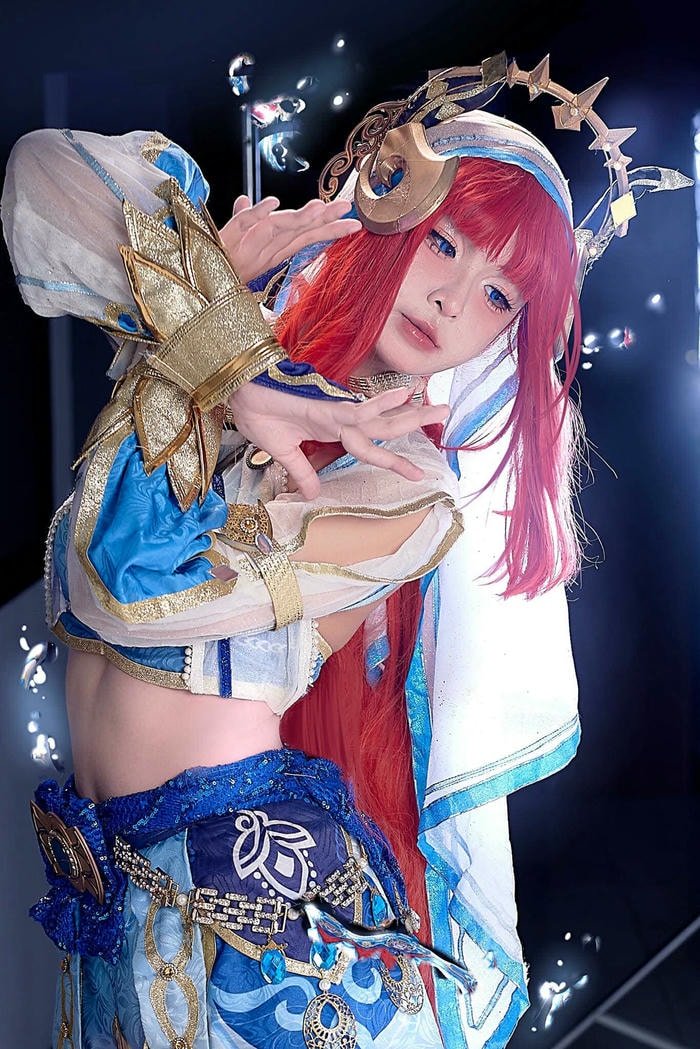 chị mai phương cosplay