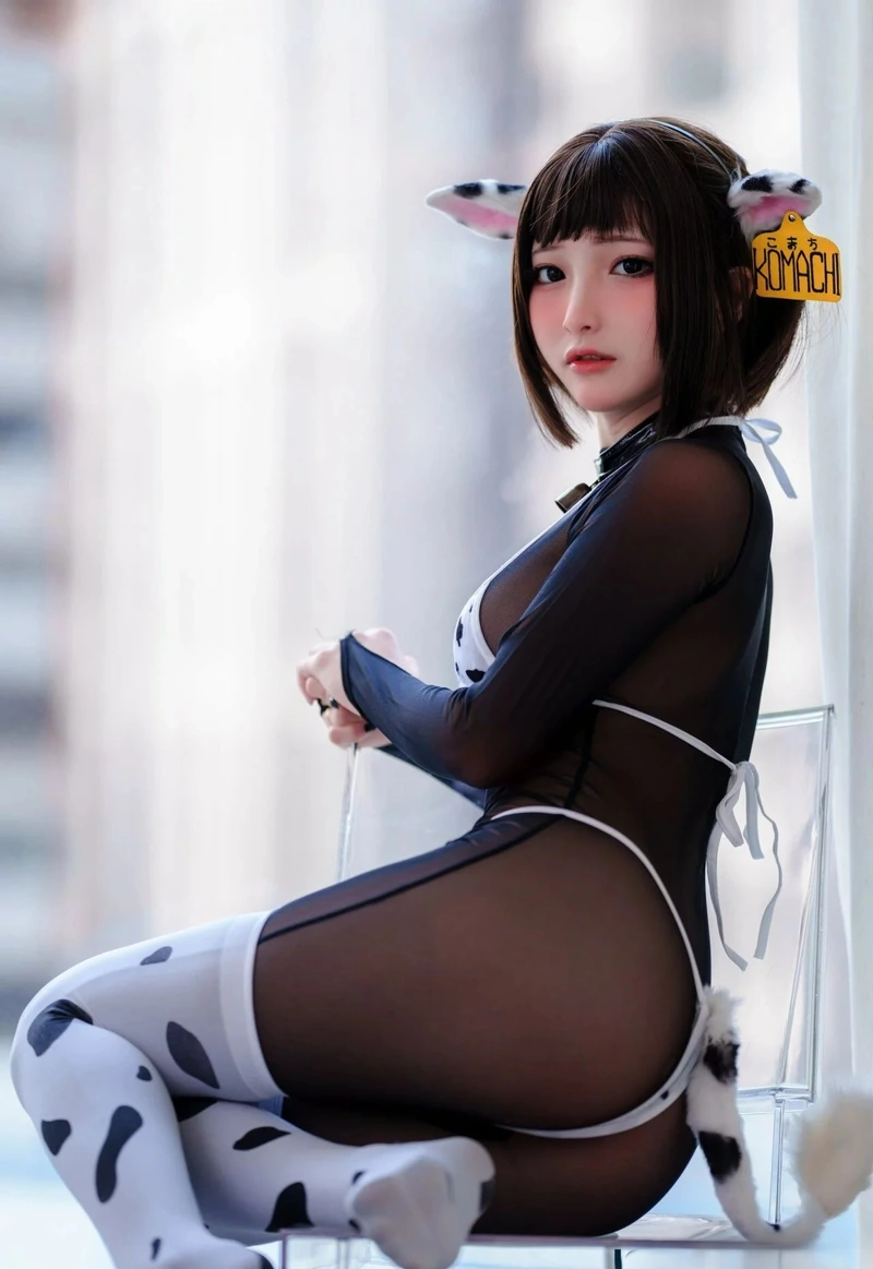 cosplay bò sữa nổi bật