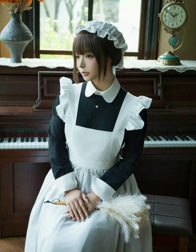 cosplay hầu gái damdang