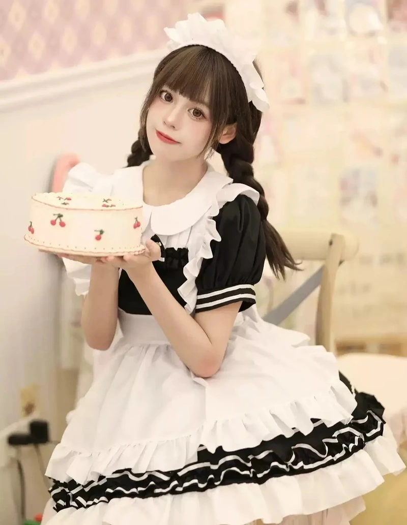 cosplay hầu gái đáng iu