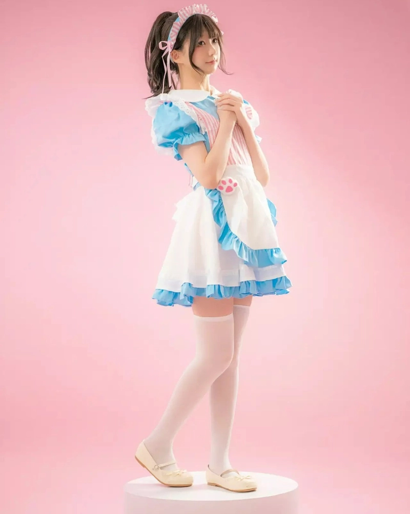 cosplay hầu gái lôi cuốn