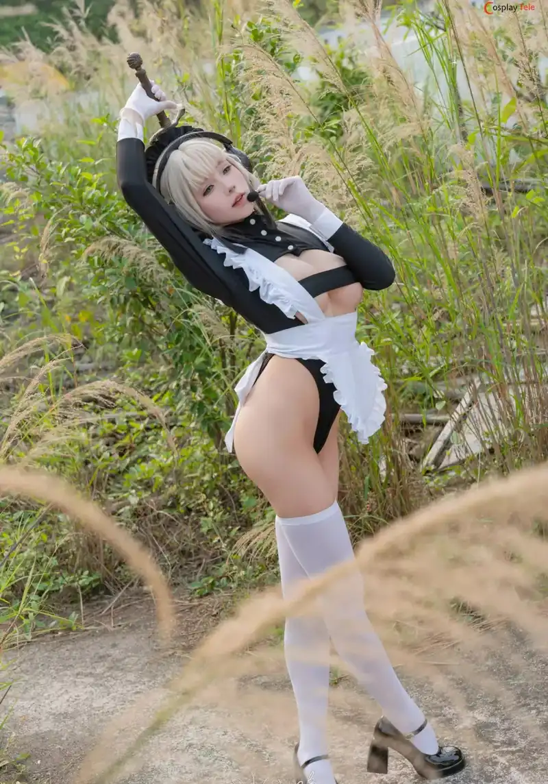 cosplay hầu gái lung linh