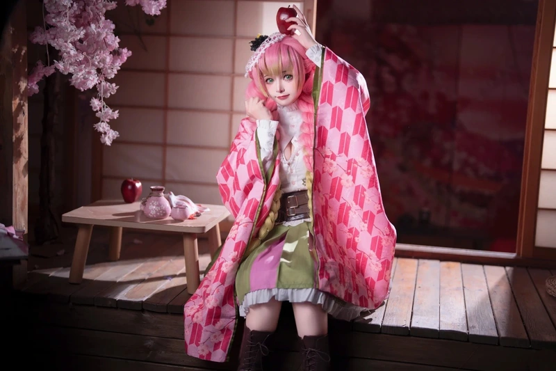 cosplay luyến trụ quyến rũ