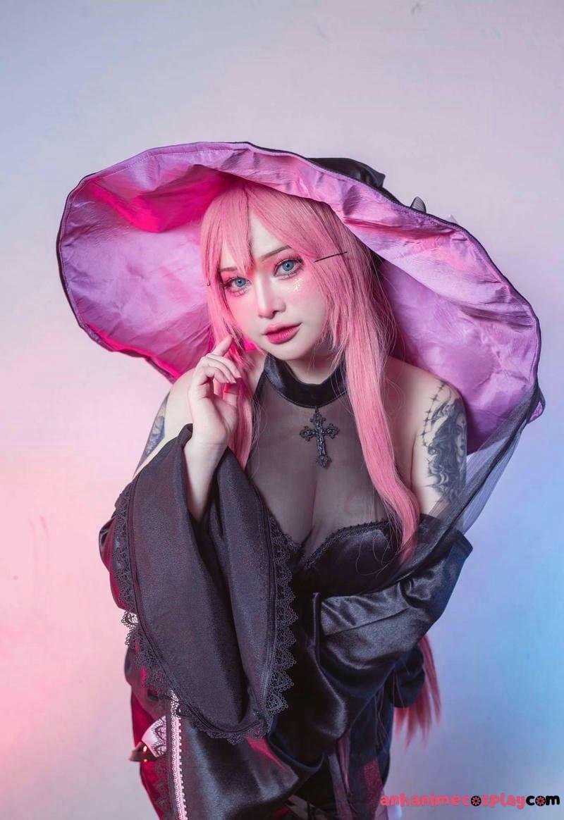 cosplay phù thủy đáng yêu