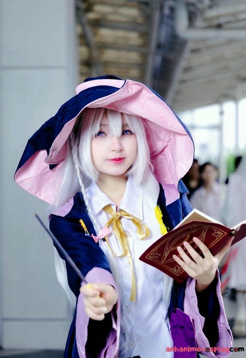 cosplay phù thủy đẹp
