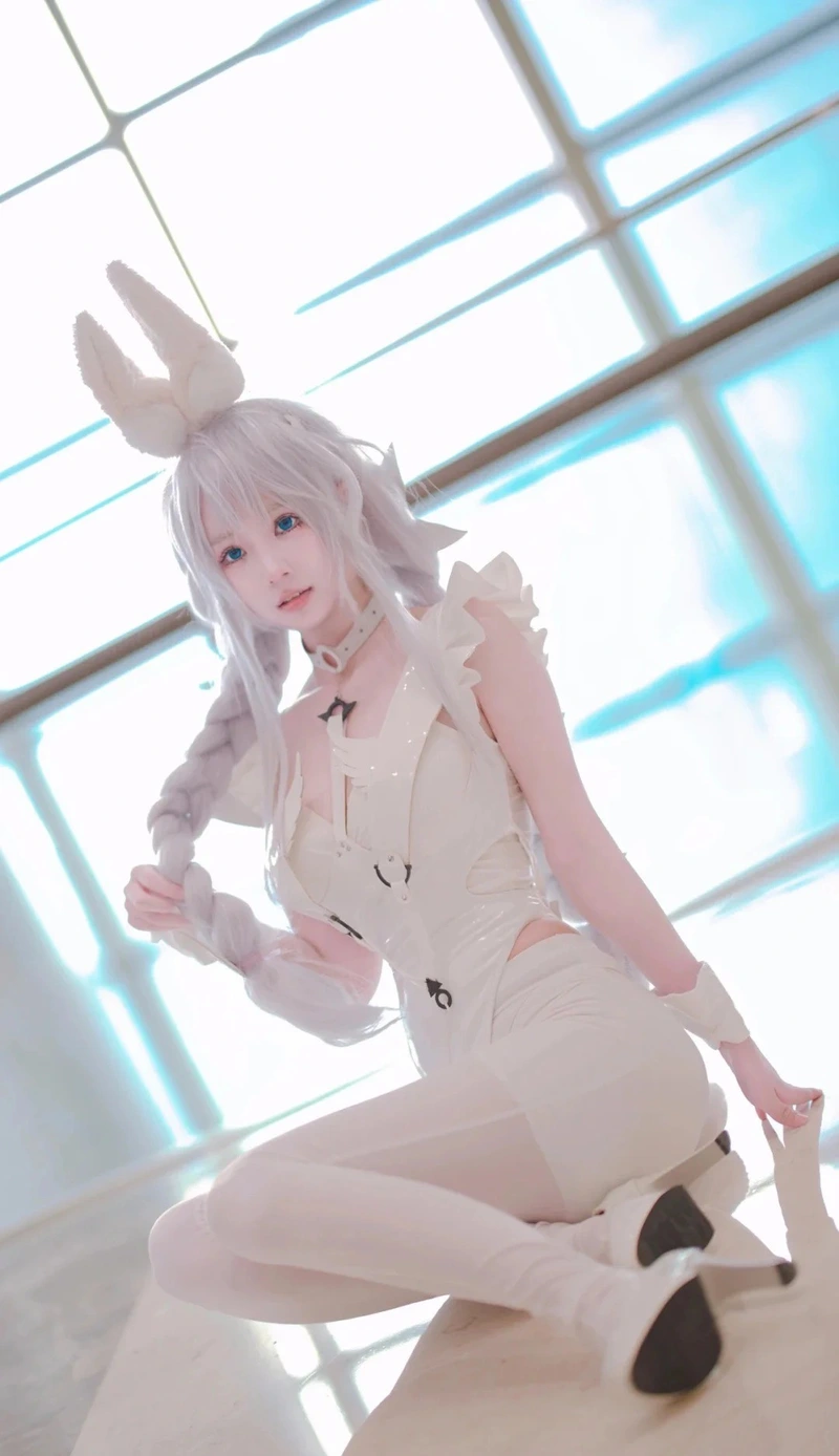 cosplay thỏ ngây thơ