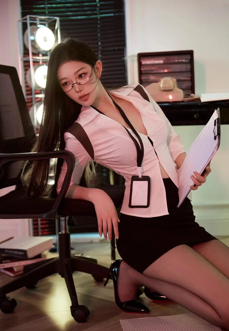 cosplay thư ký ngọt ngào