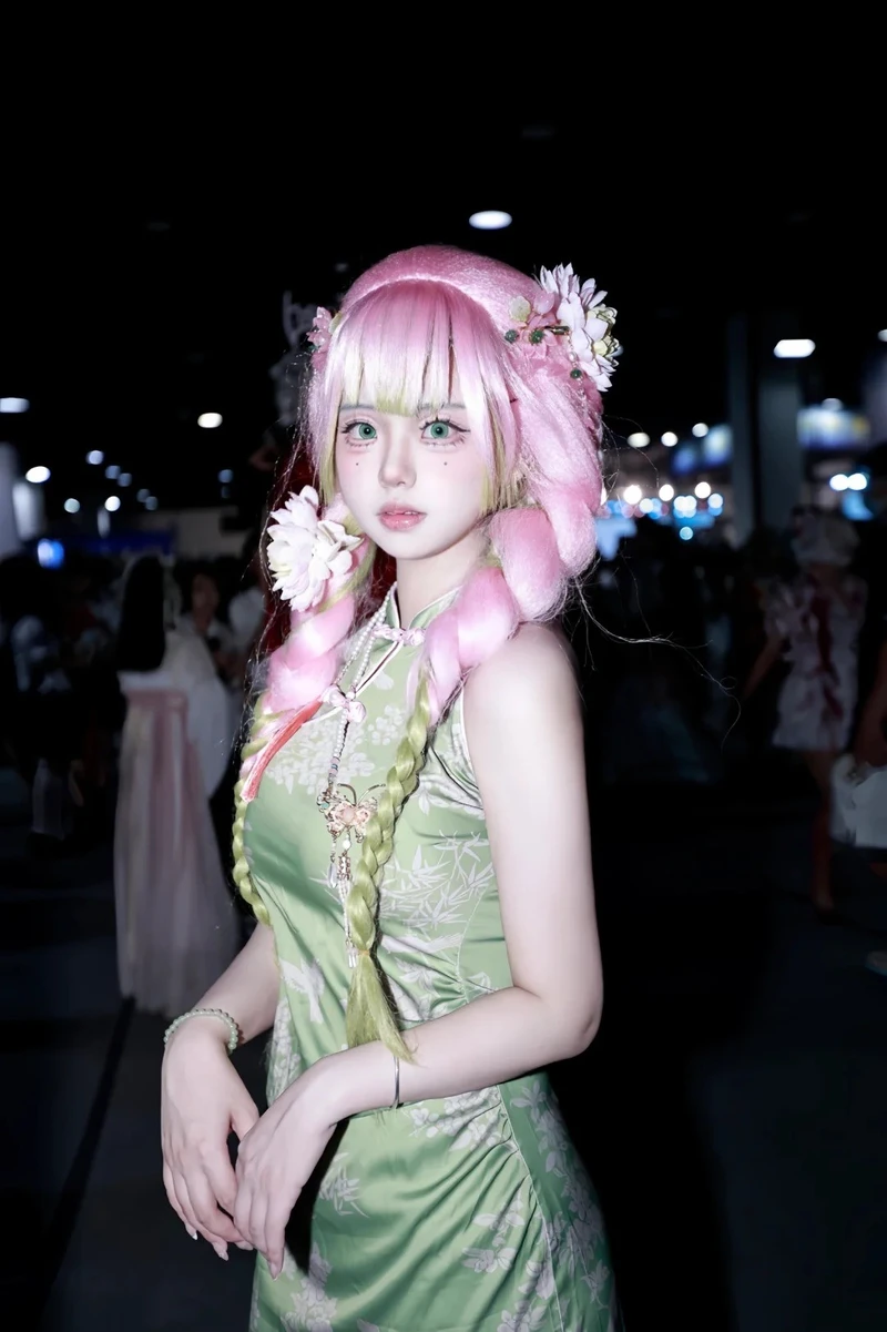 hình ảnh cosplay luyến trụ