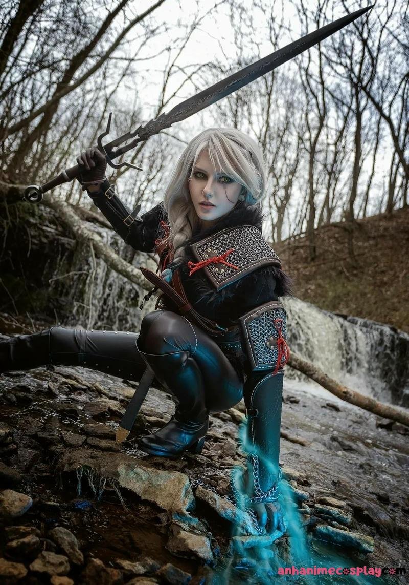 hình cosplay phù thủy