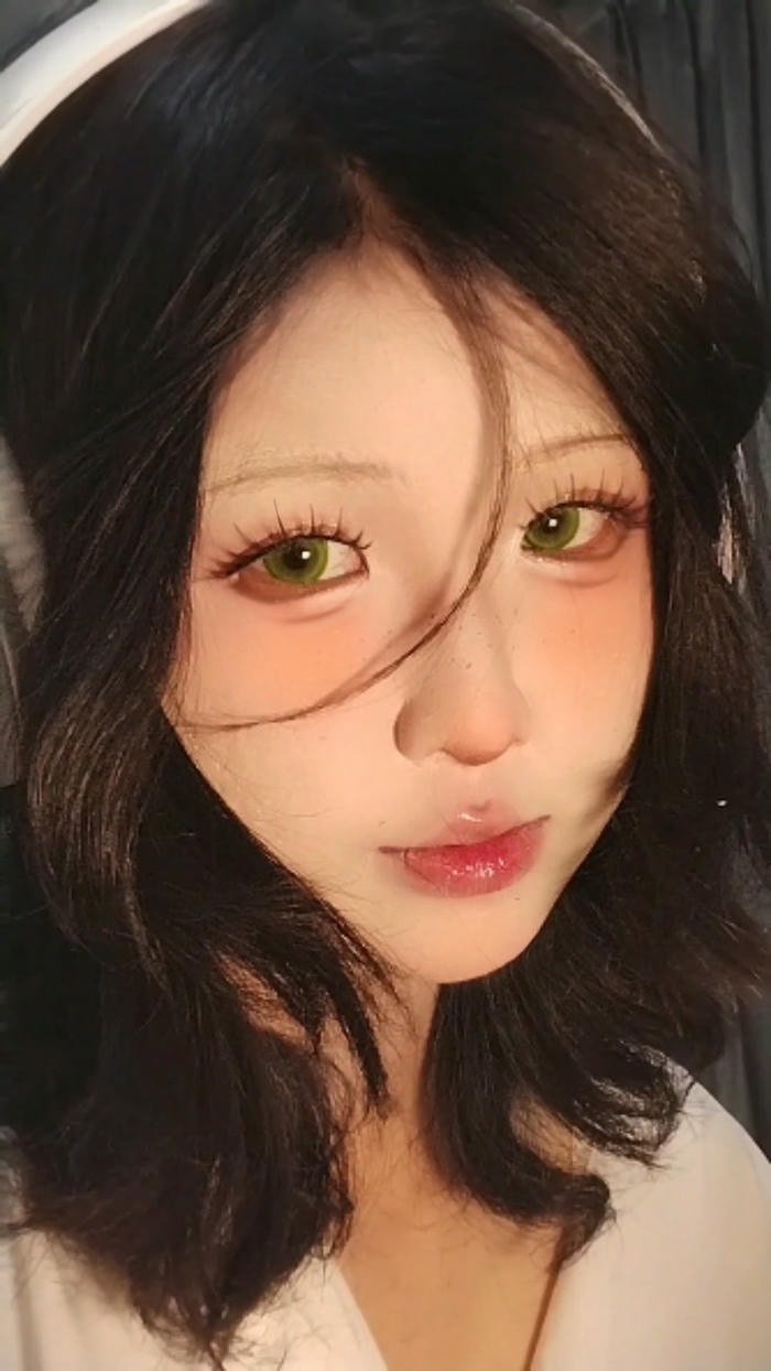 hình mai phương cosplay