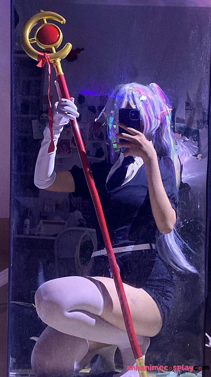 mai phương cosplay che mặt