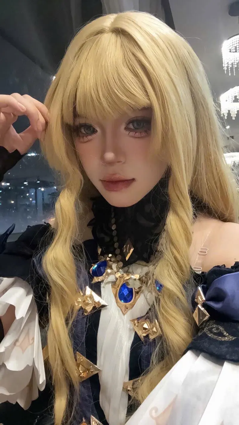 mai phương cosplay hd