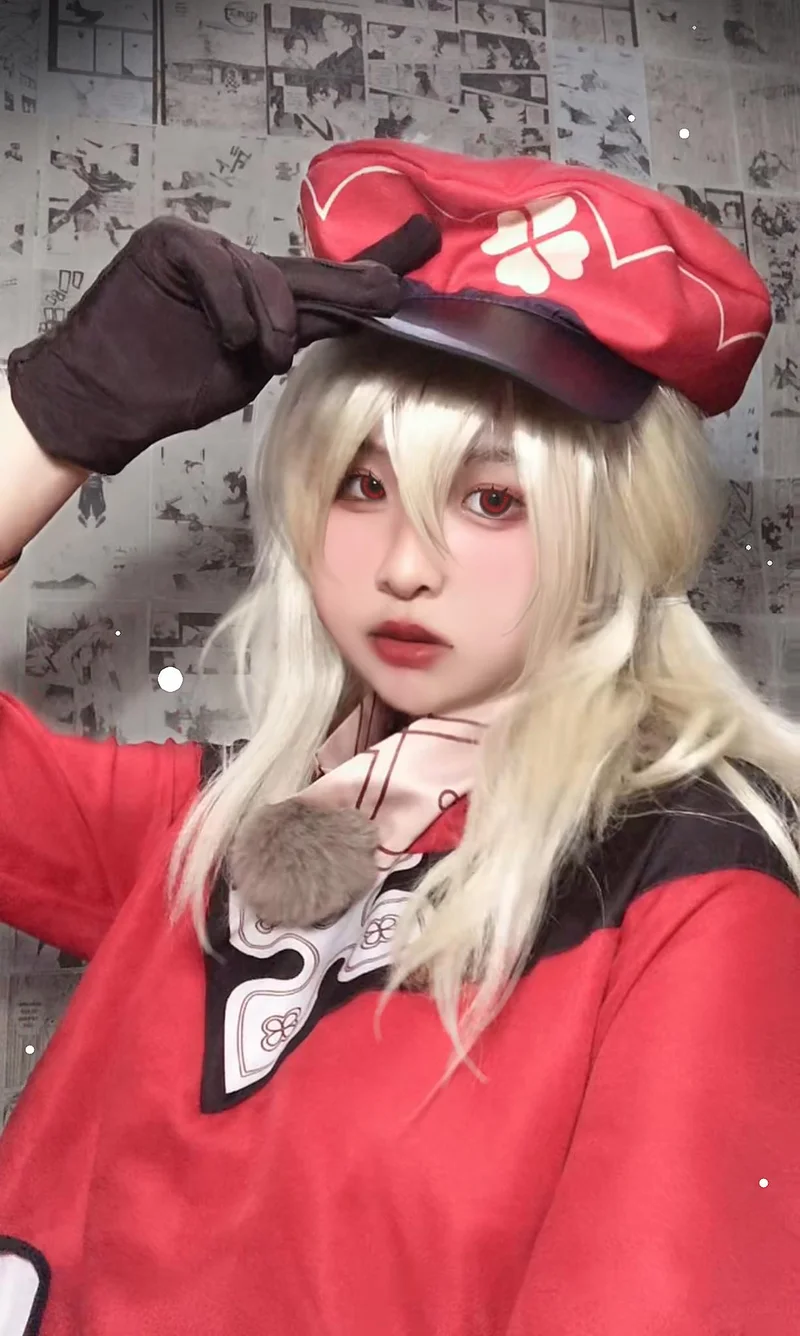 mai phương cosplay tóc vàng