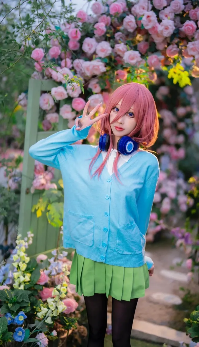 ảnh miku nakano cosplay chất lừ