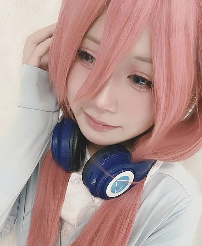 ảnh miku nakano cosplay