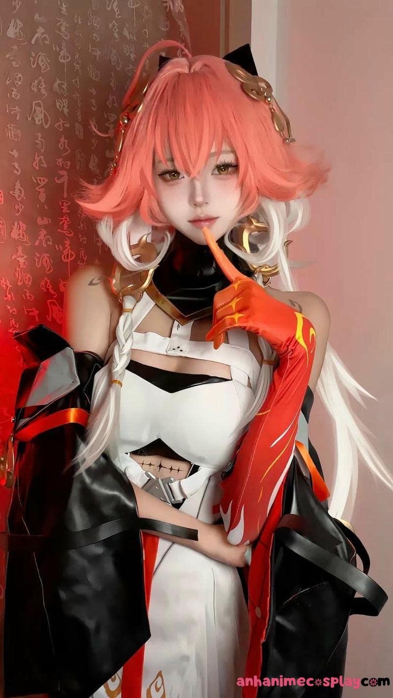 gái xinh cosplay anime mạnh mẽ