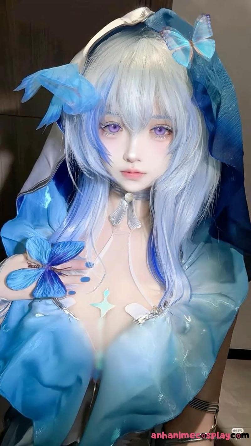 gái xinh cosplay anime phong cách cổ điển