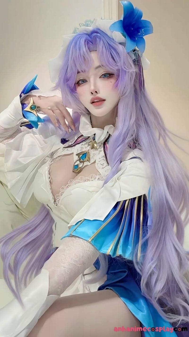 gái xinh cosplay nhân vật anime