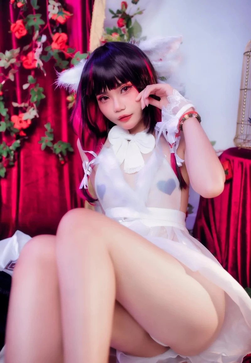 hina cosplay