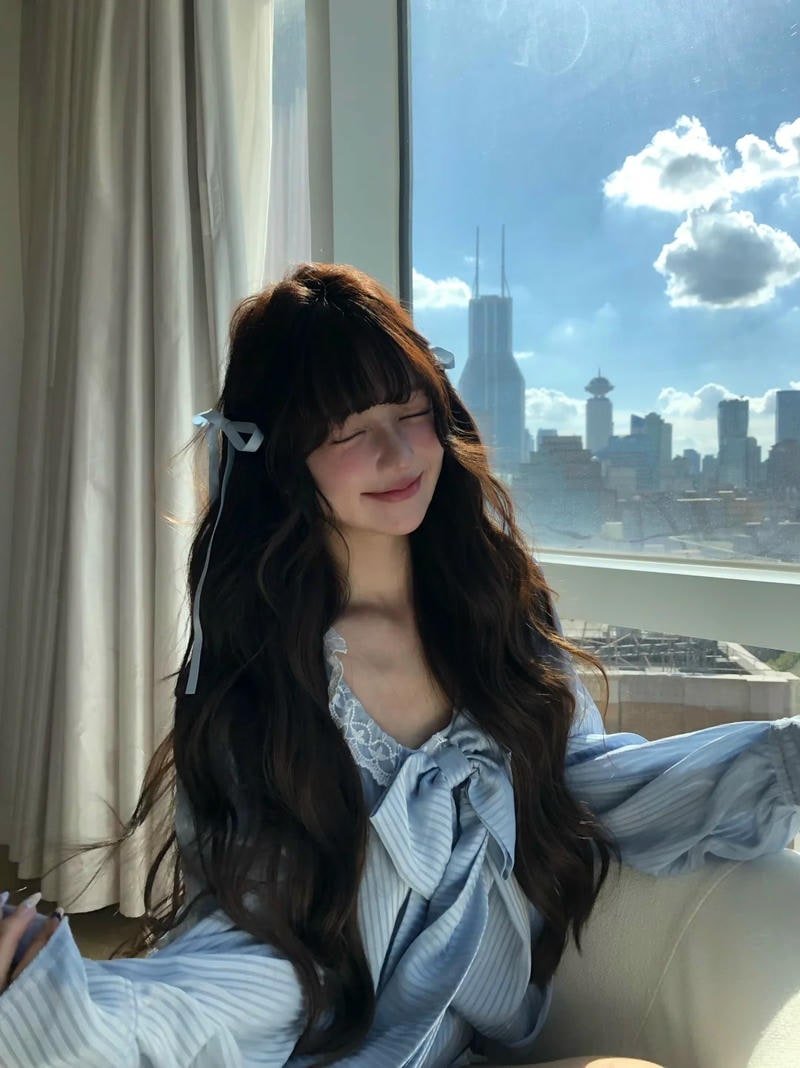 Album ảnh gái xinh tóc dài tươi tắn