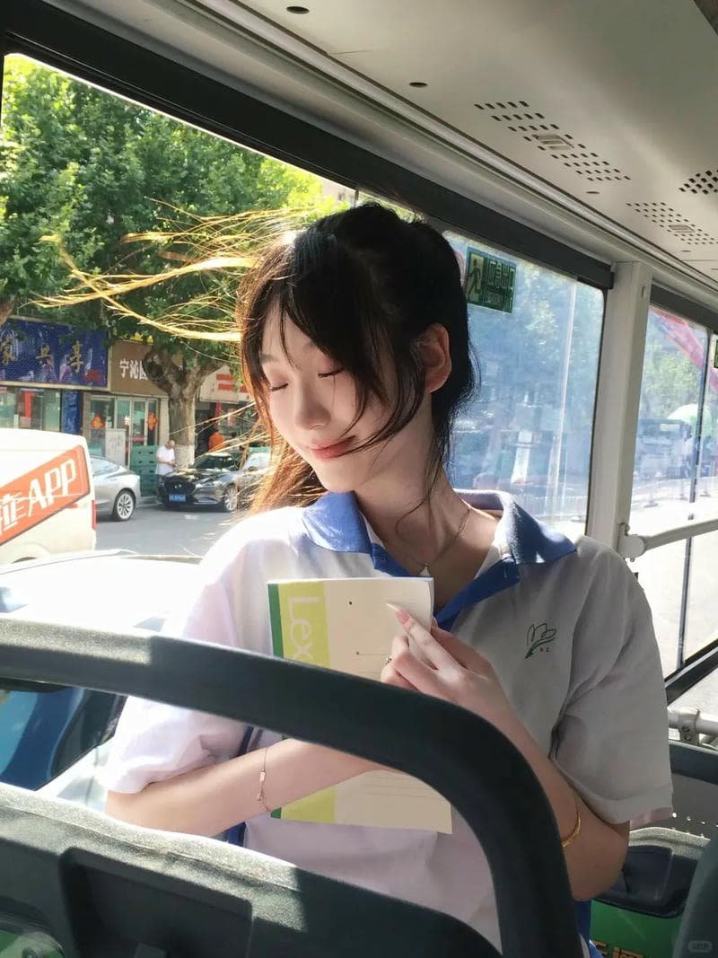 Album hình ảnh gái xinh học sinh duyên sáng