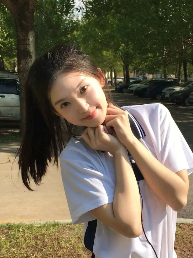 Album hình gái xinh học sinh tinh khôi