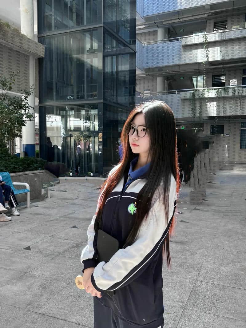 Album hình gái xinh k12