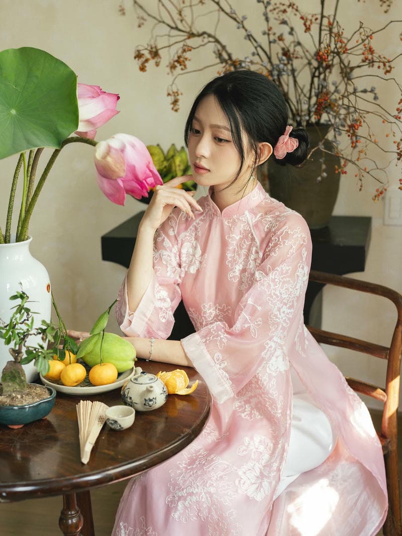 Ảnh avatar gái xinh mặc áo dài