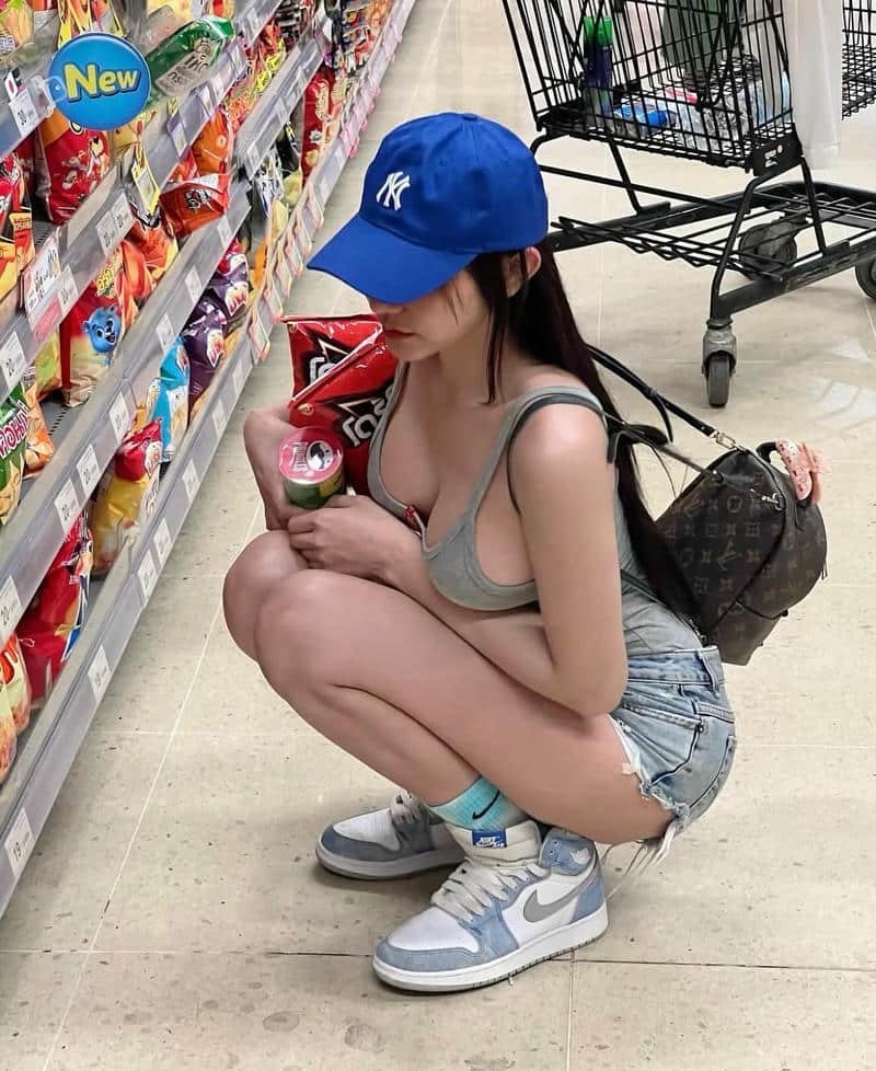 Bộ sưu tập gái xinh vú to