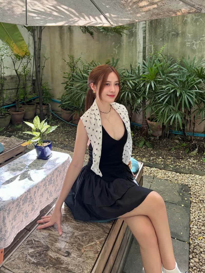 Chụp hình ảnh gái xinh 2k4 tinh tế