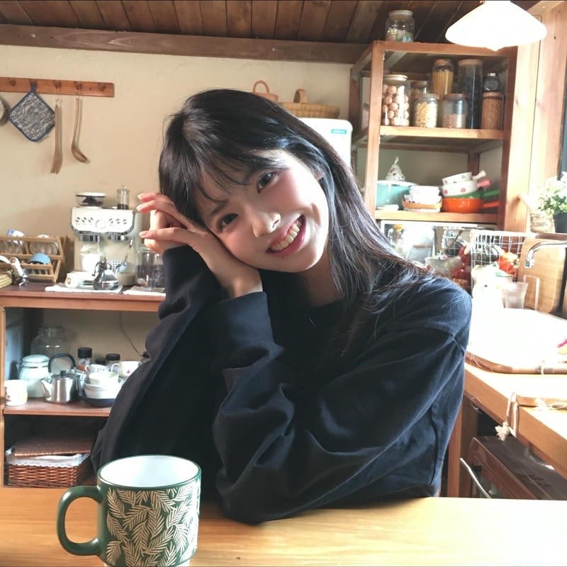 Chụp hình khoảnh khắc gái xinh