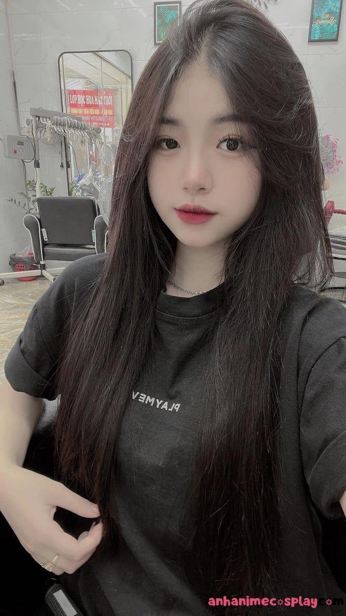 Gái xinh 2k10 dịu dàng