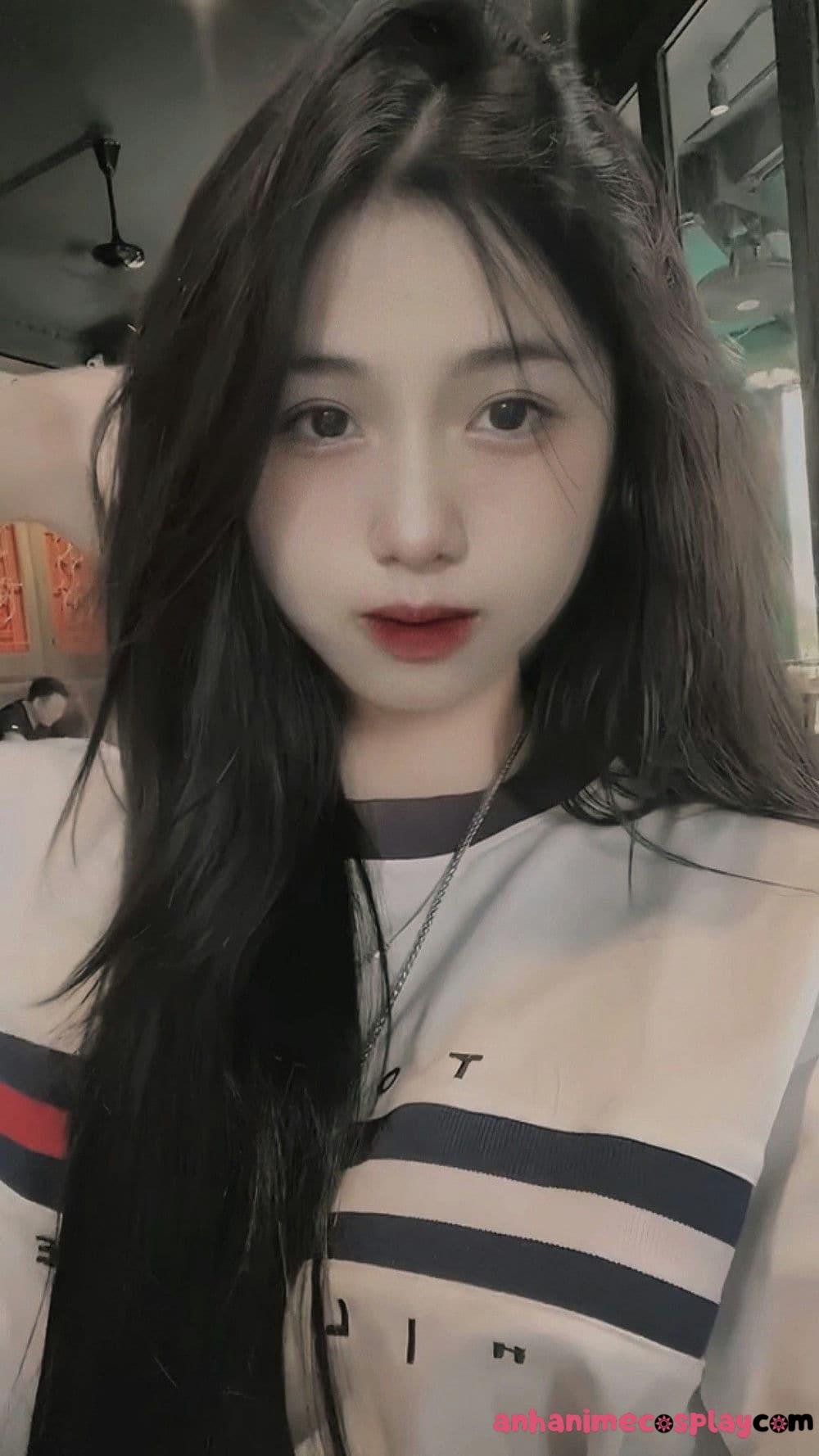 Gái xinh 2k10 tóc dài