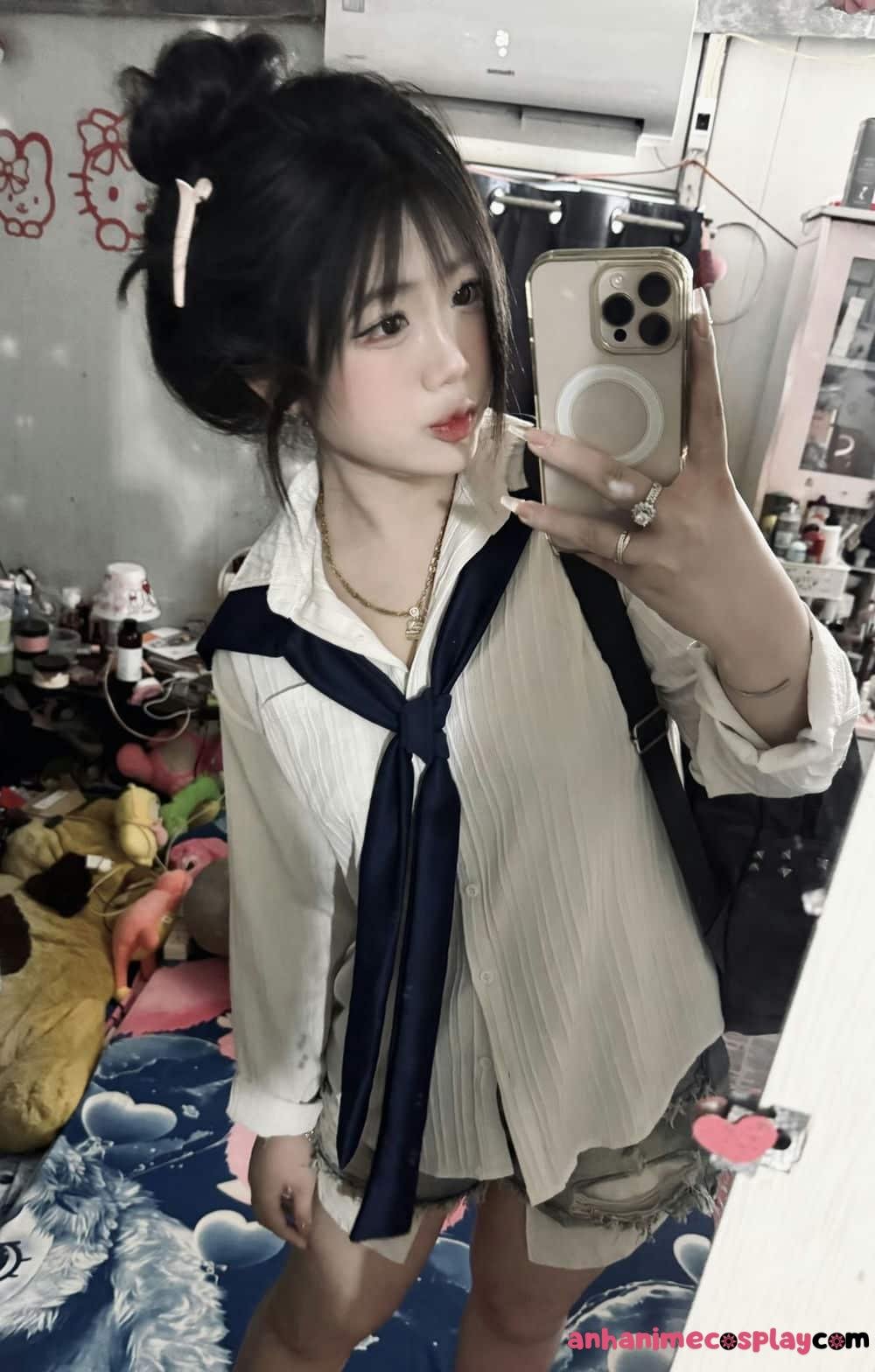 Gái xinh 2k10 trong sáng