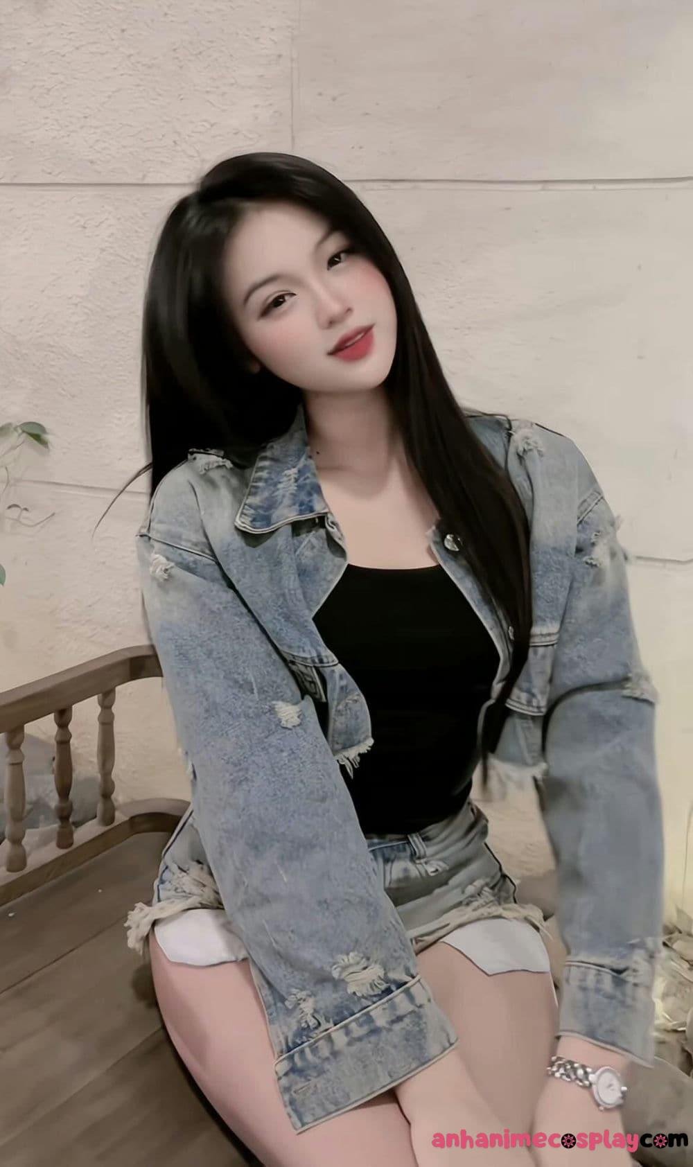 Gái xinh 2k9 cười tươi