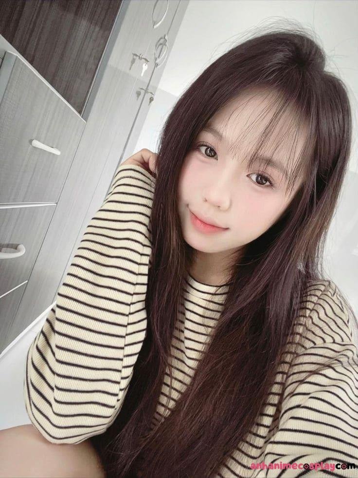 Gái xinh 2k9 rạng rỡ