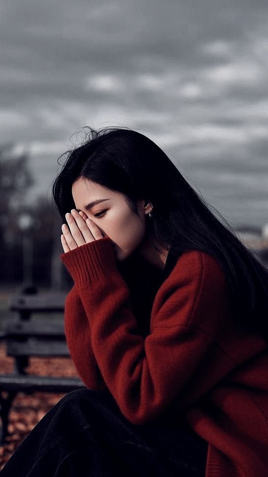 Gái xinh buồn đầy tâm