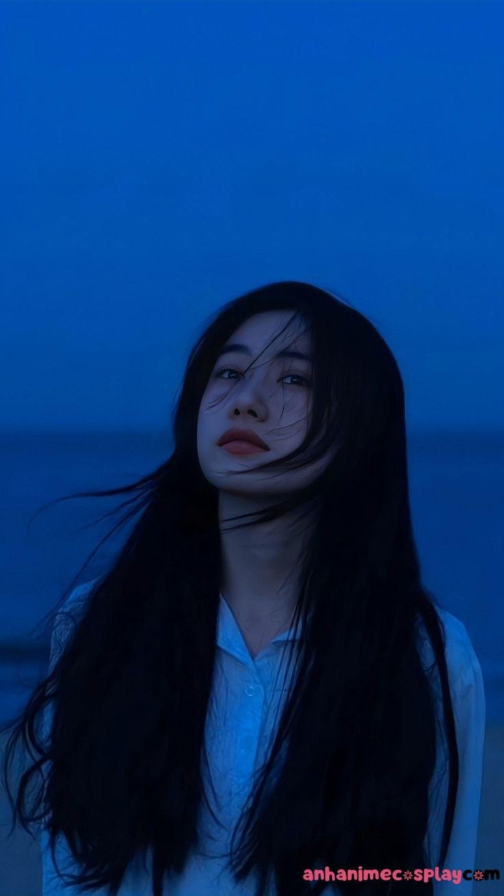 Gái xinh buồn lặng lẽ