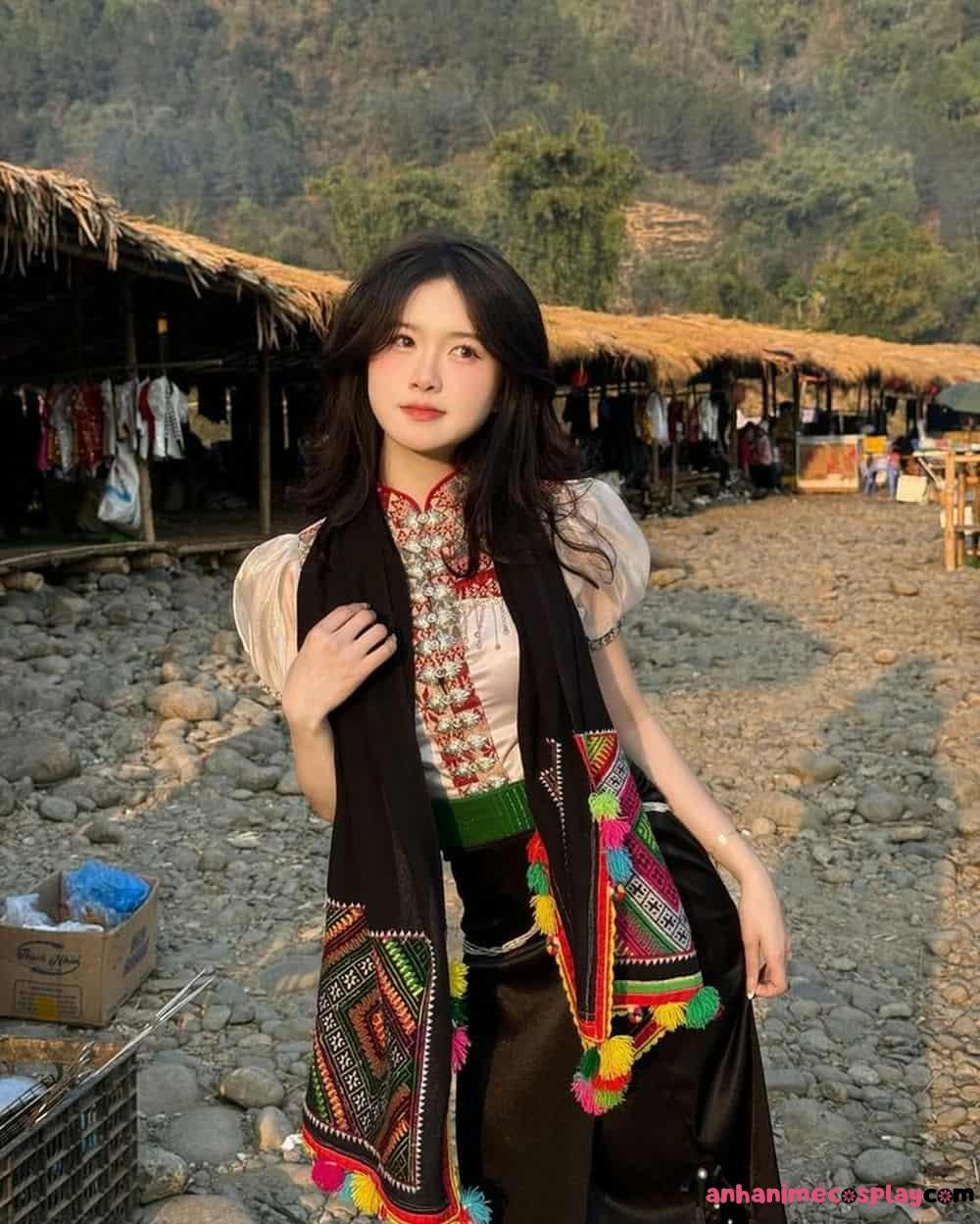 Gái xinh dân tộc mộc