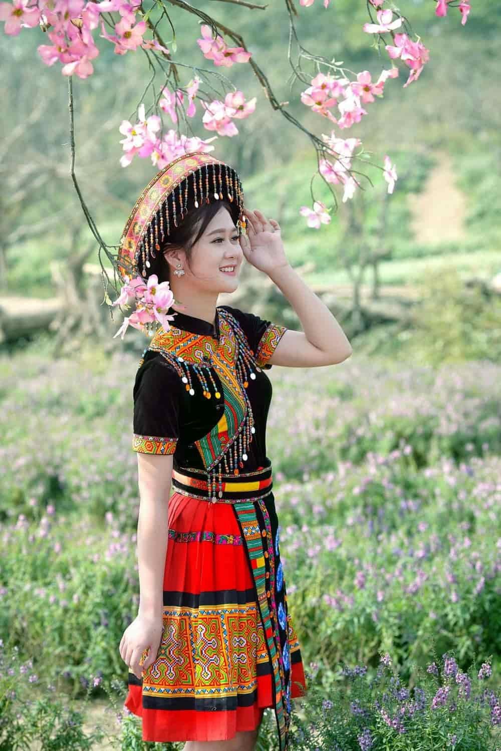 Gái xinh dân tộc mộc.