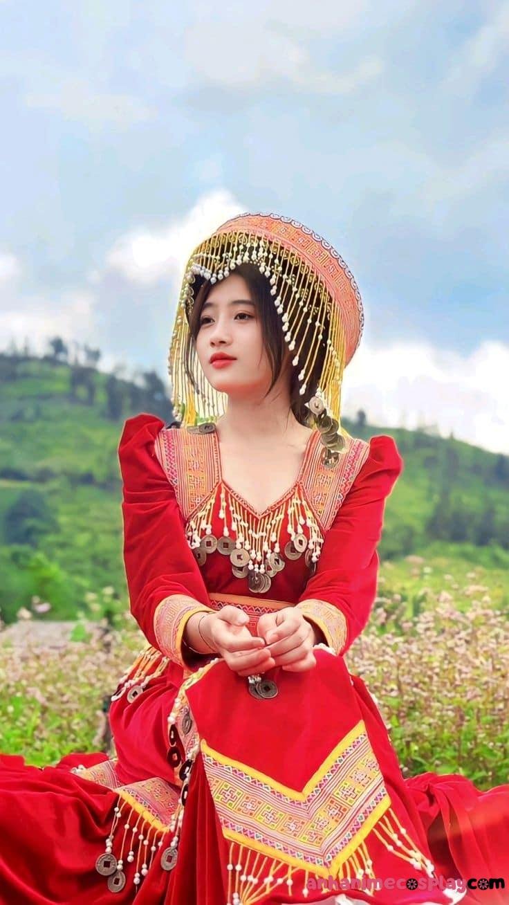 Gái xinh dân tộc sang