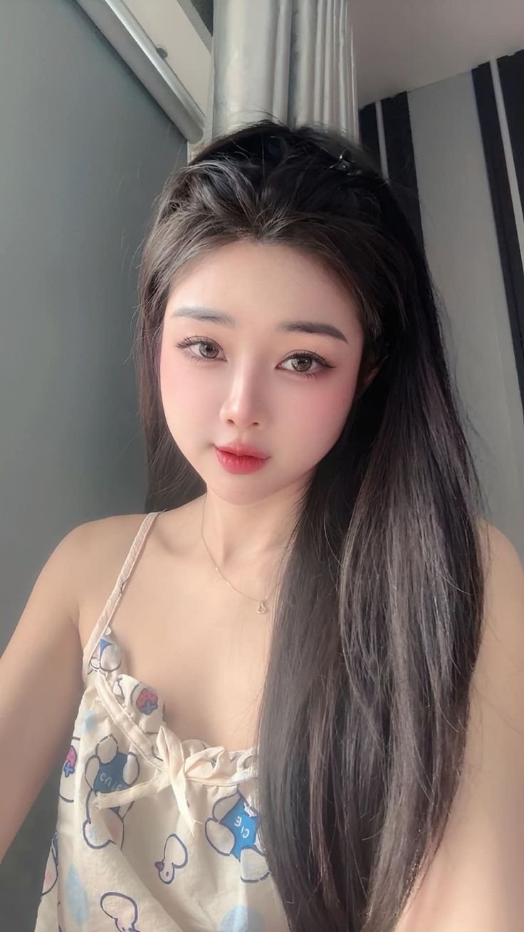 Gái xinh gợi cảm sắc