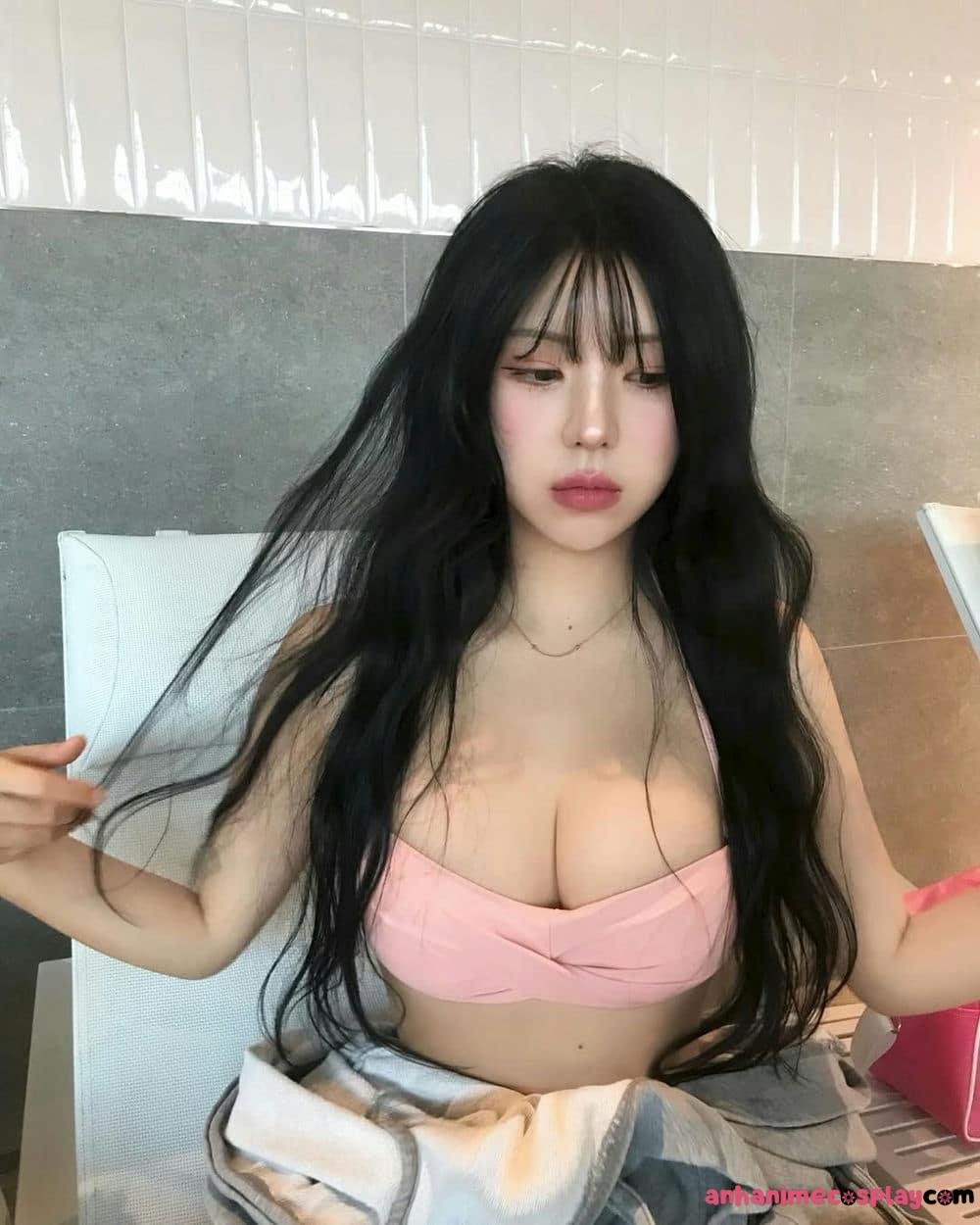 Gái xinh nóng bỏng rạng rỡ