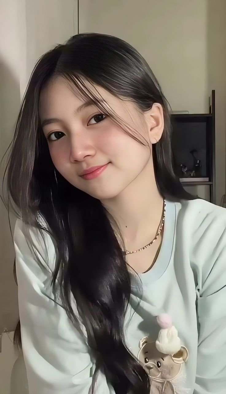 Gái xinh tóc dài hút mắt