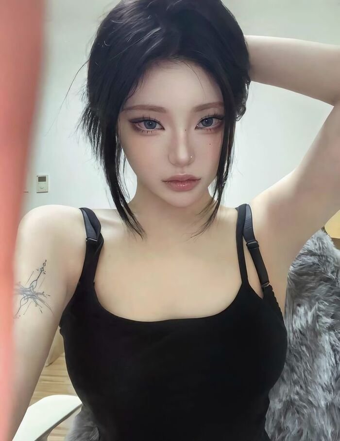 Gái xinh vú bự đẹp 5s